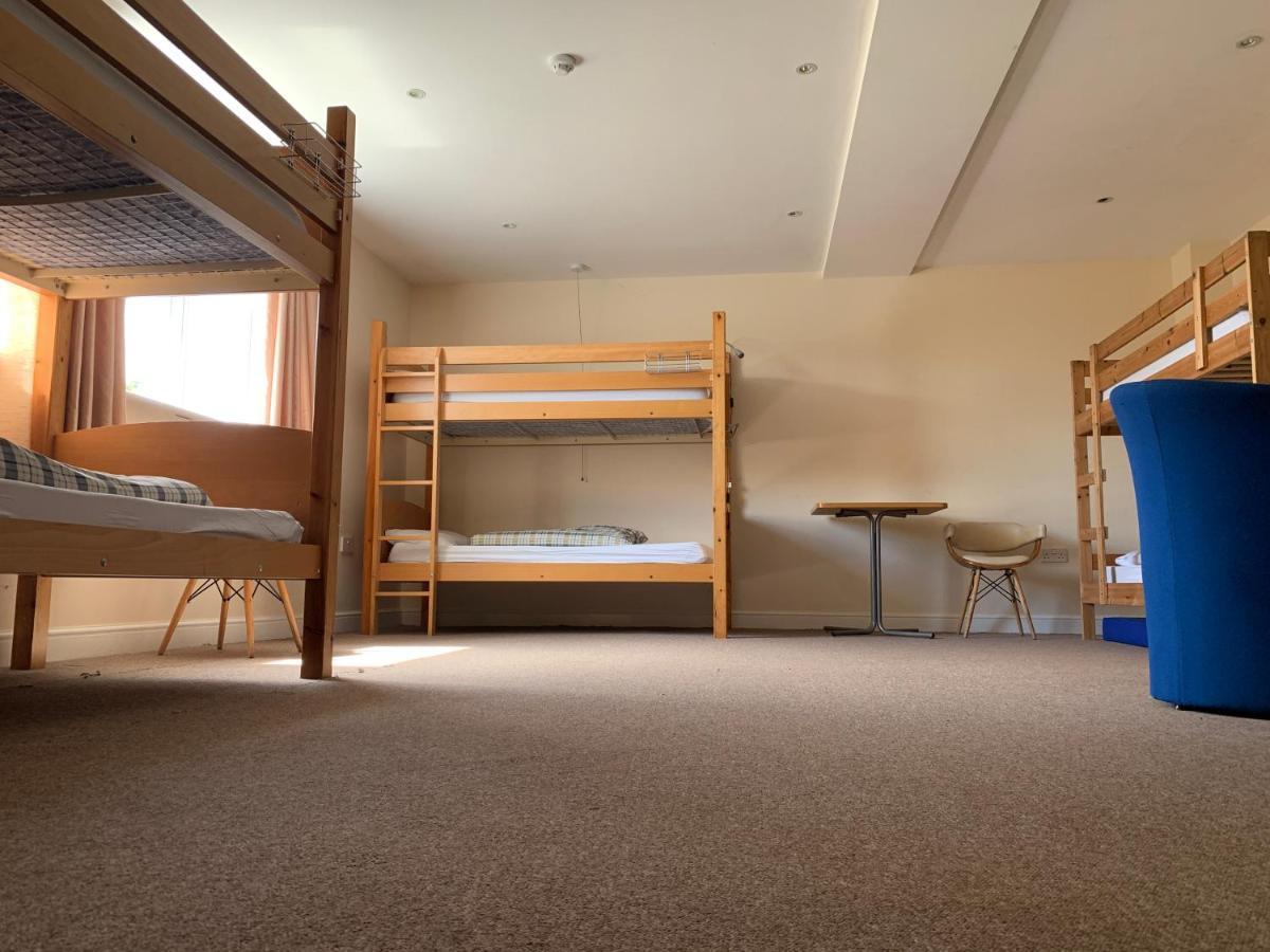 Stonehenge Hostel - Yha Affliated Cholderton Экстерьер фото